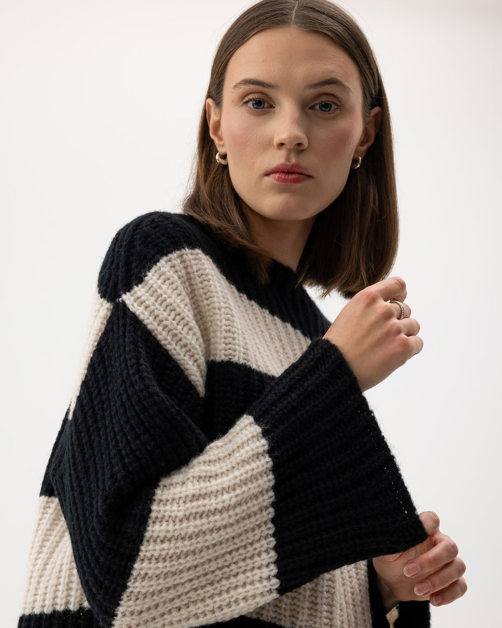 Cajsa Sweater- Black/Sandshell