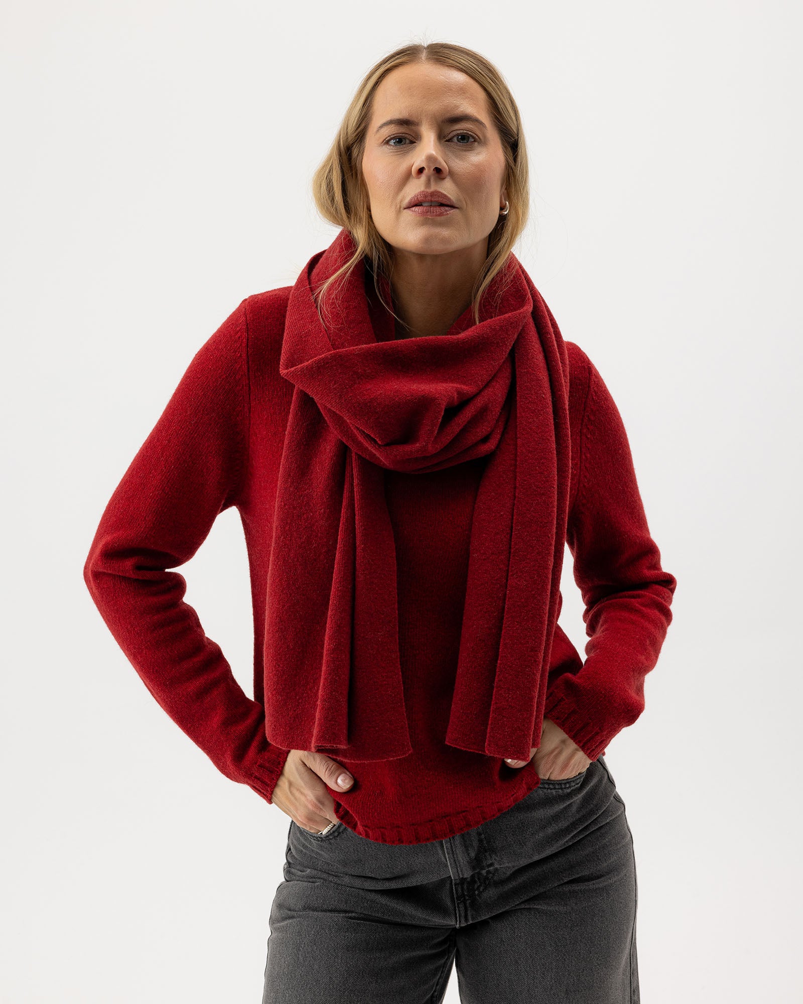 Hallo Scarf- Ruby