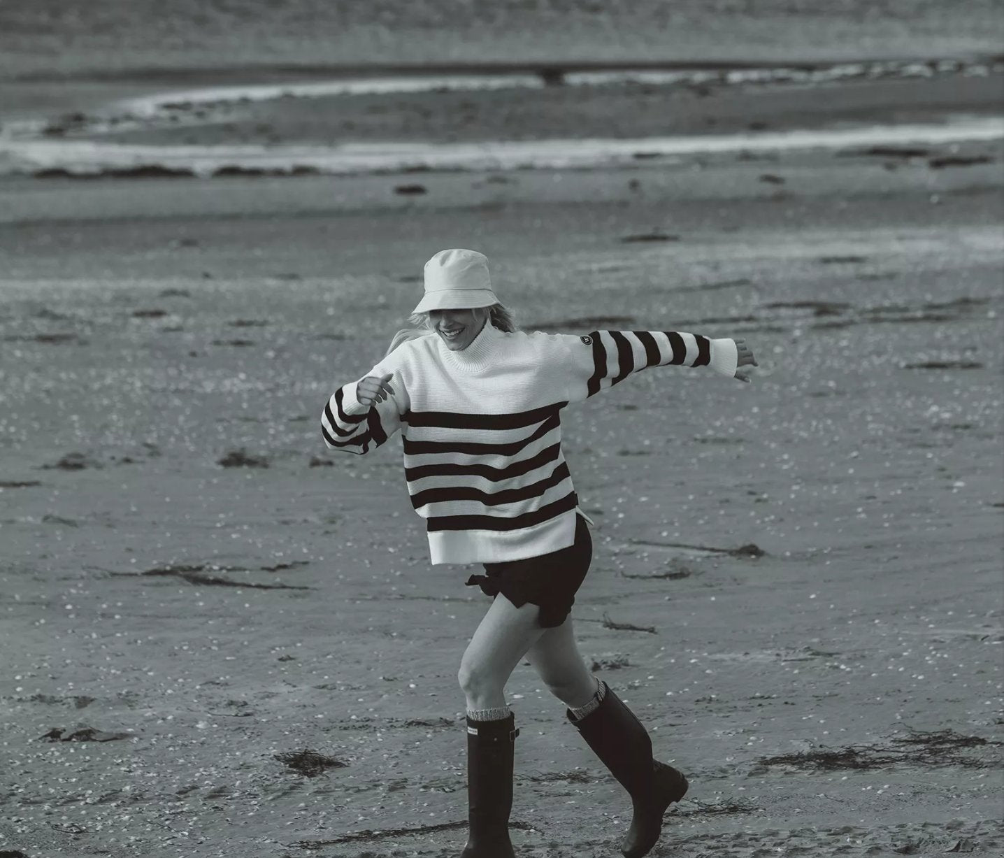WOMEN'S WINDPROOF