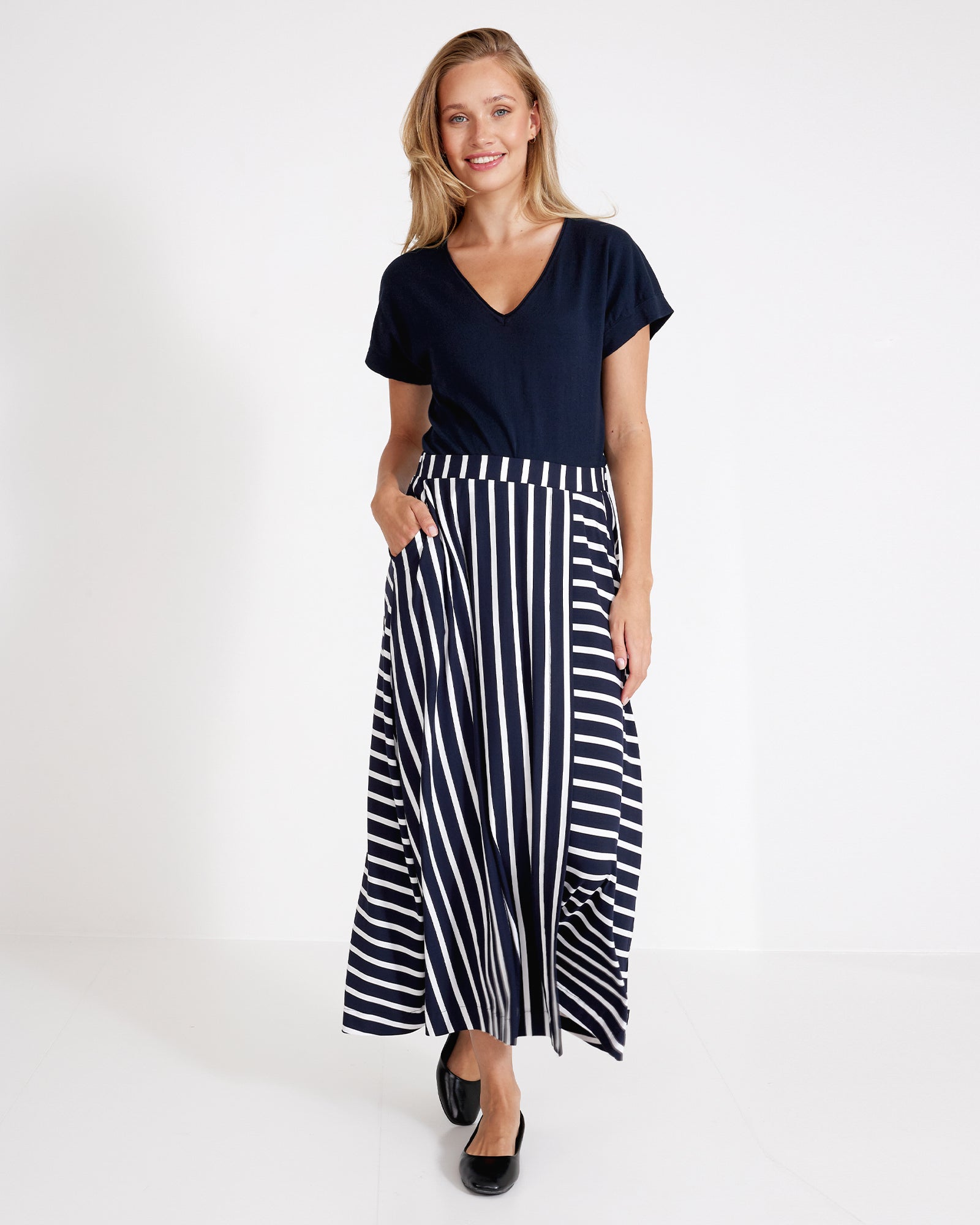 Holebrook_Asta-Skirt_S42605_291_1.jpg