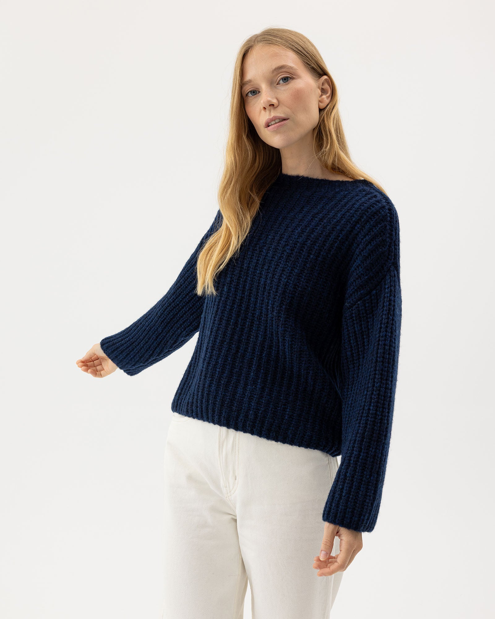Holebrook_Cajsa-Sweater_S32418_290_1_af7a717c-3fde-4855-8216-24eba3e89187.jpg
