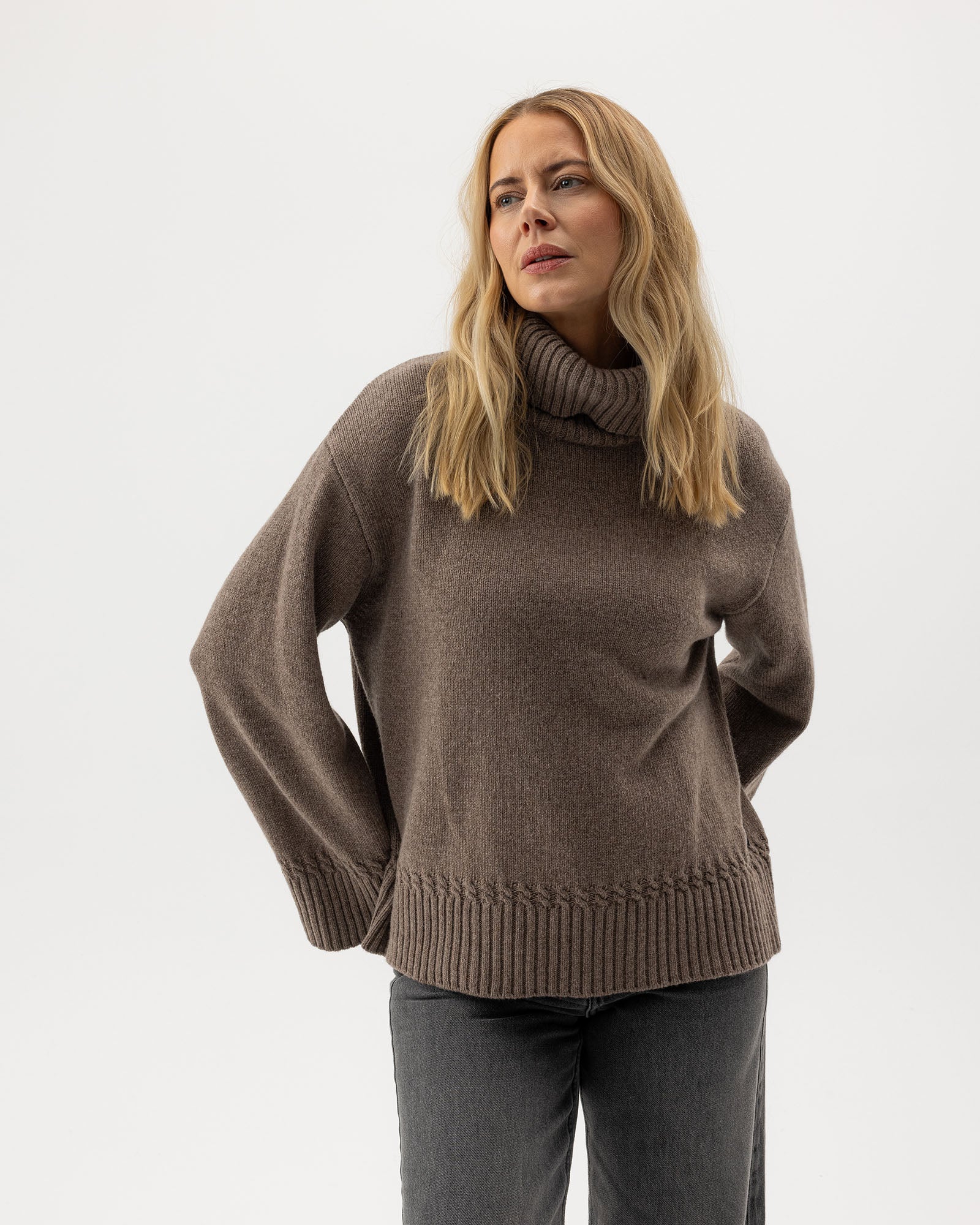 Christine Rollneck- Walnut