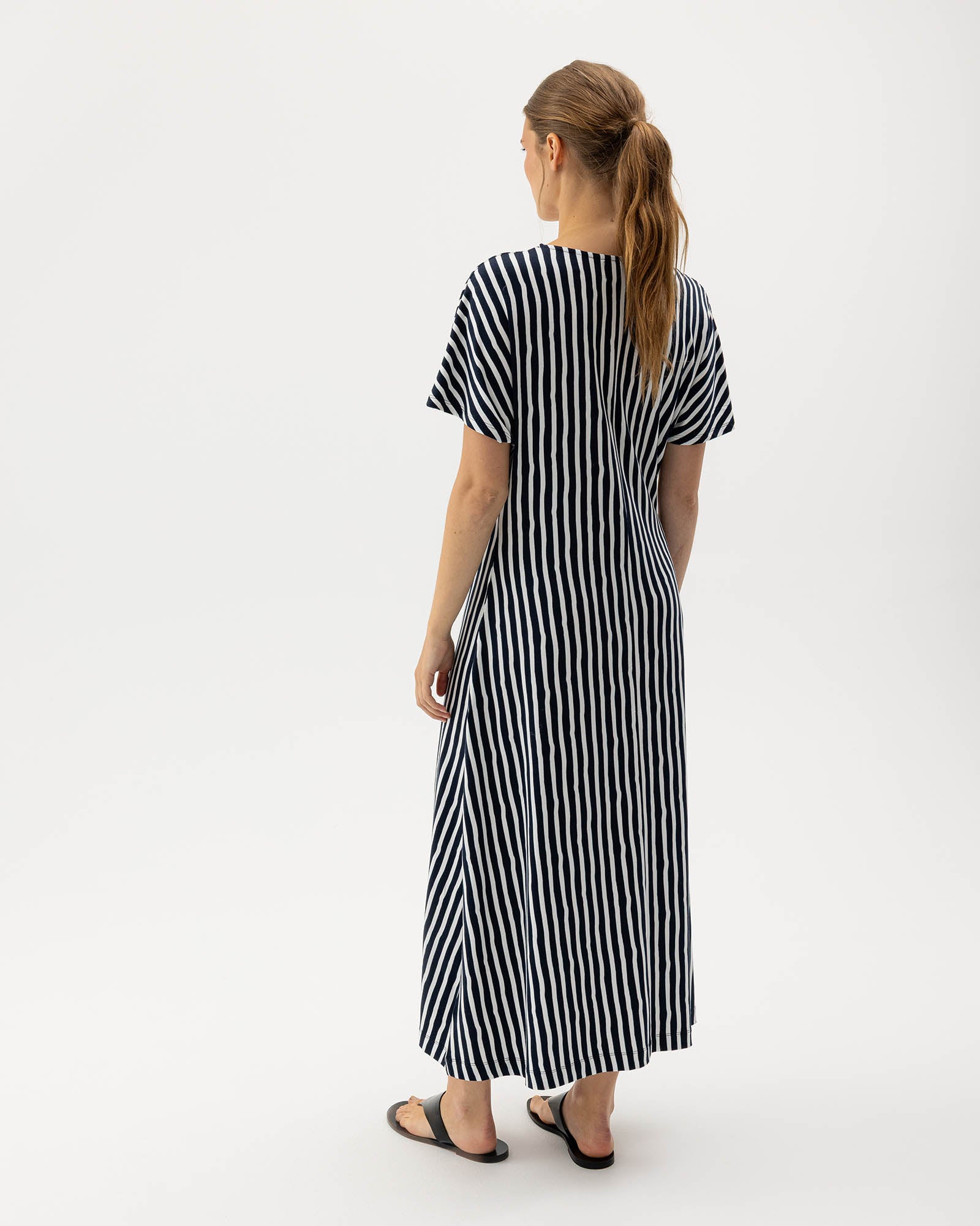Holebrook_Ellen-Capsleeve-Dress_S62608_299_2.jpg