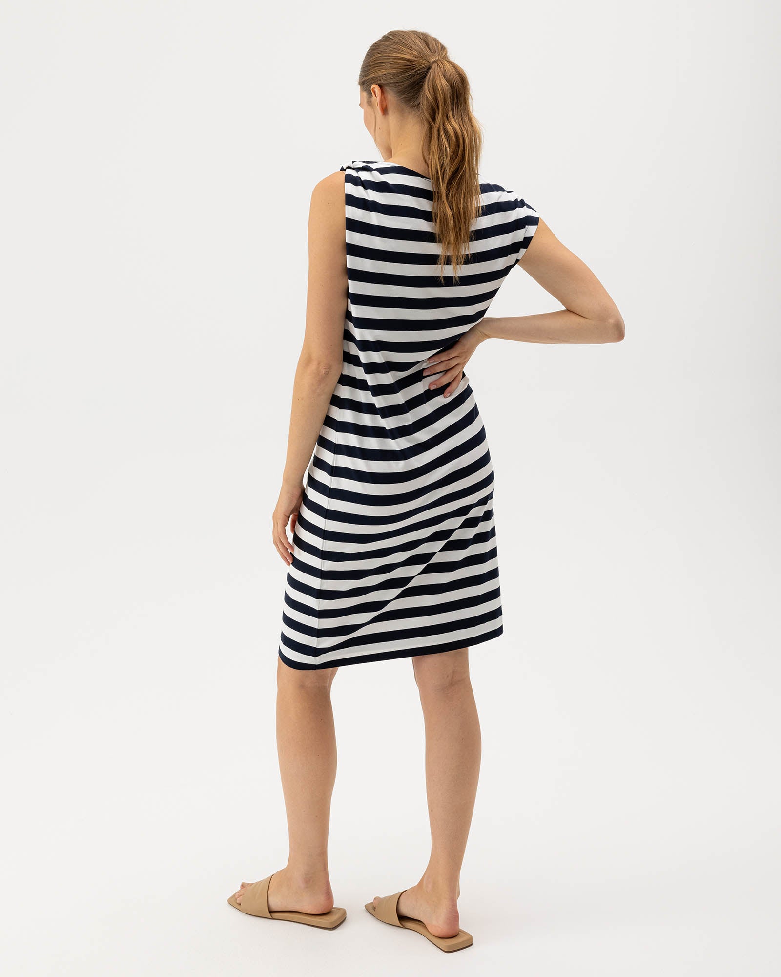 Holebrook_Ellen-Mini-Dress_S62609_126_2.jpg