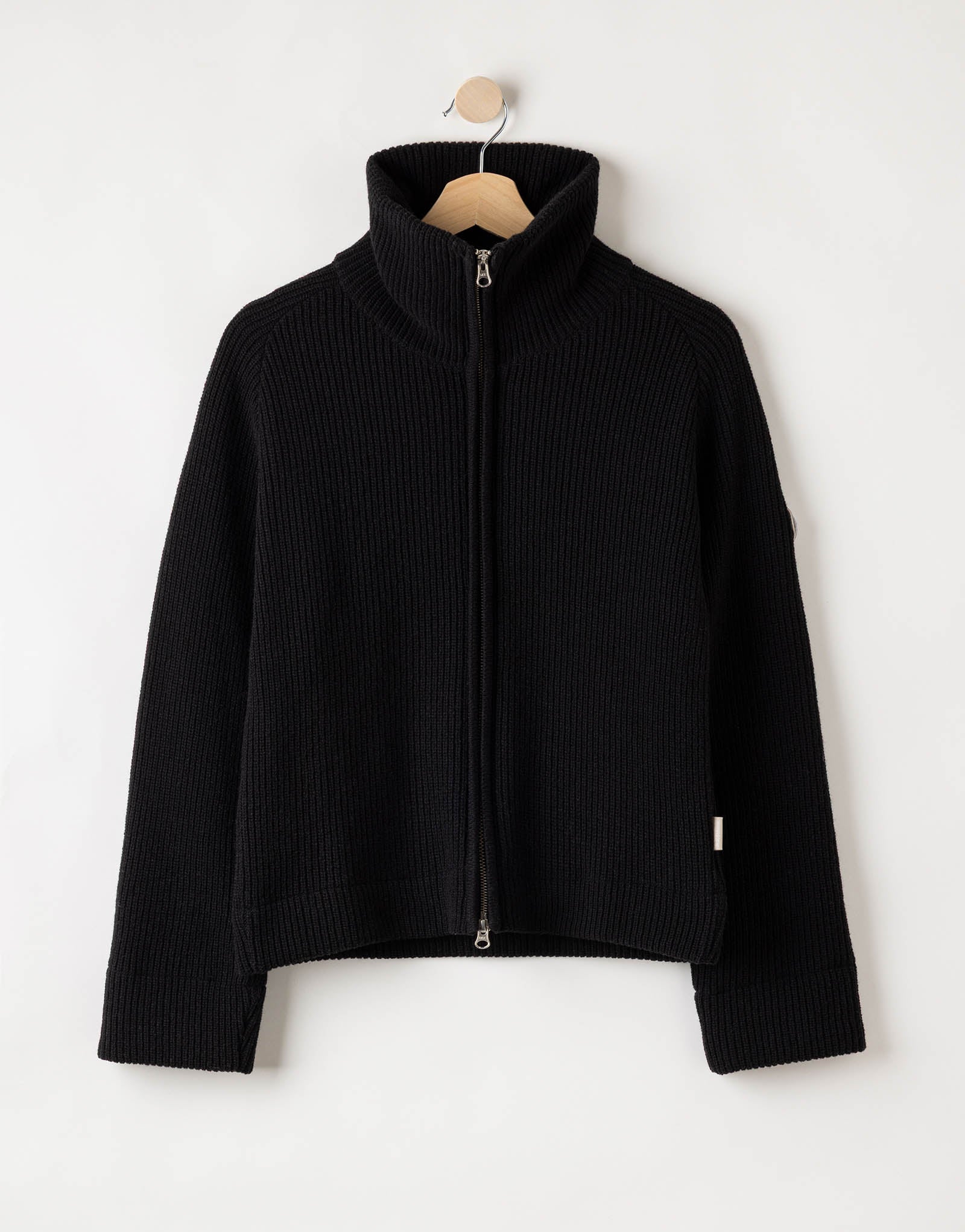 Essie Full Zip Windproof Sweater-Black