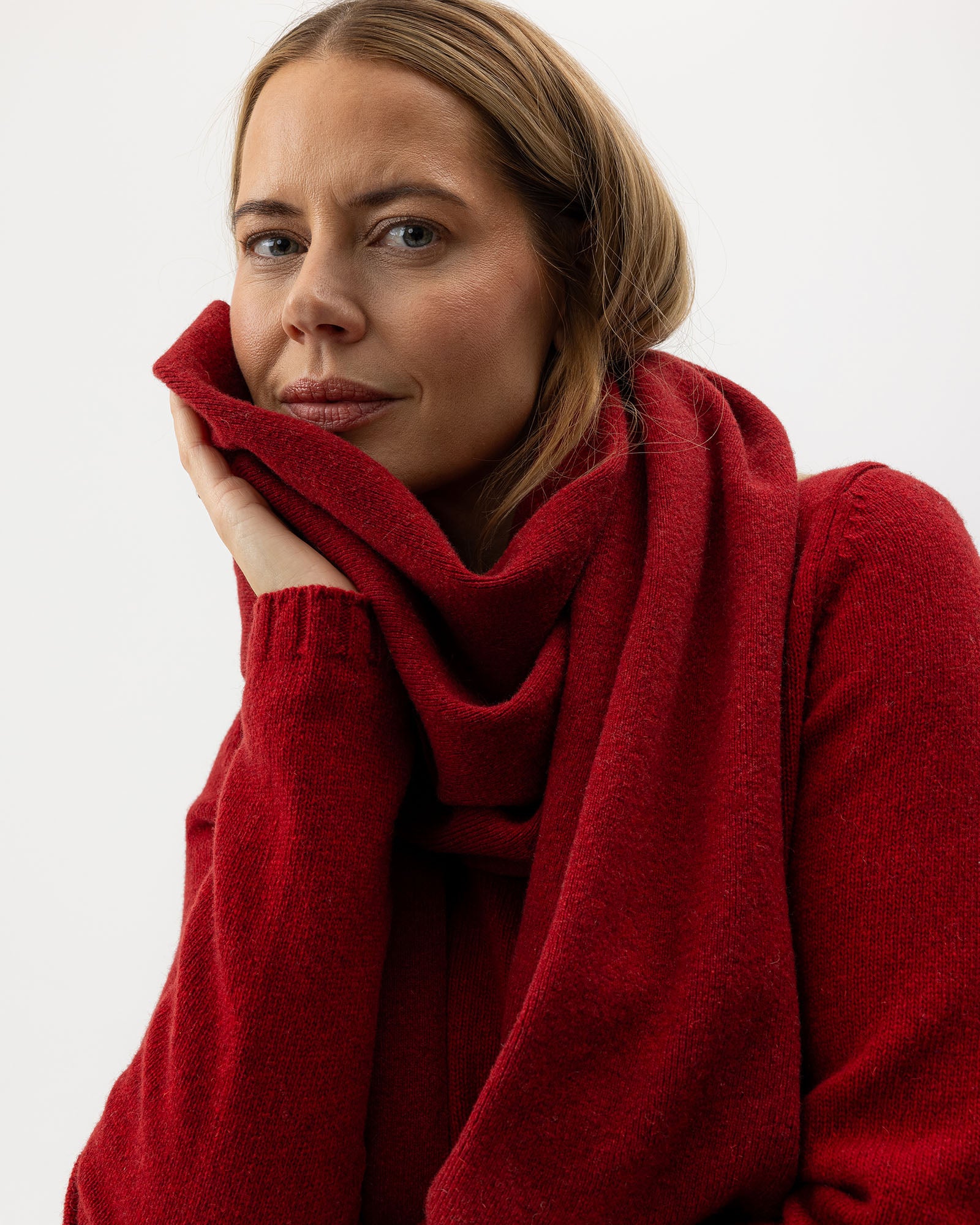 Holebrook_Hallo-Scarf_A54703_577_1.jpg