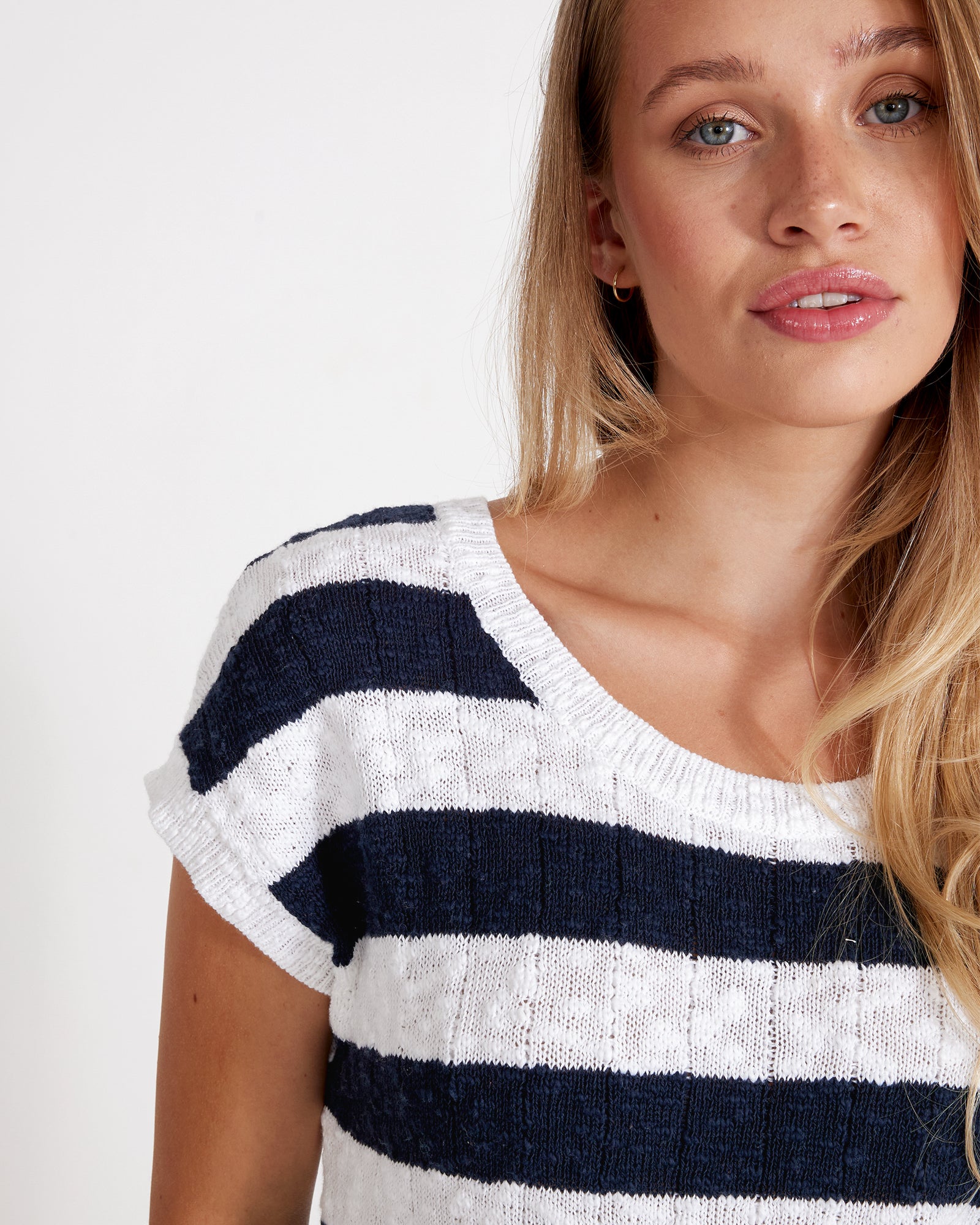 Isabella Capsleeve