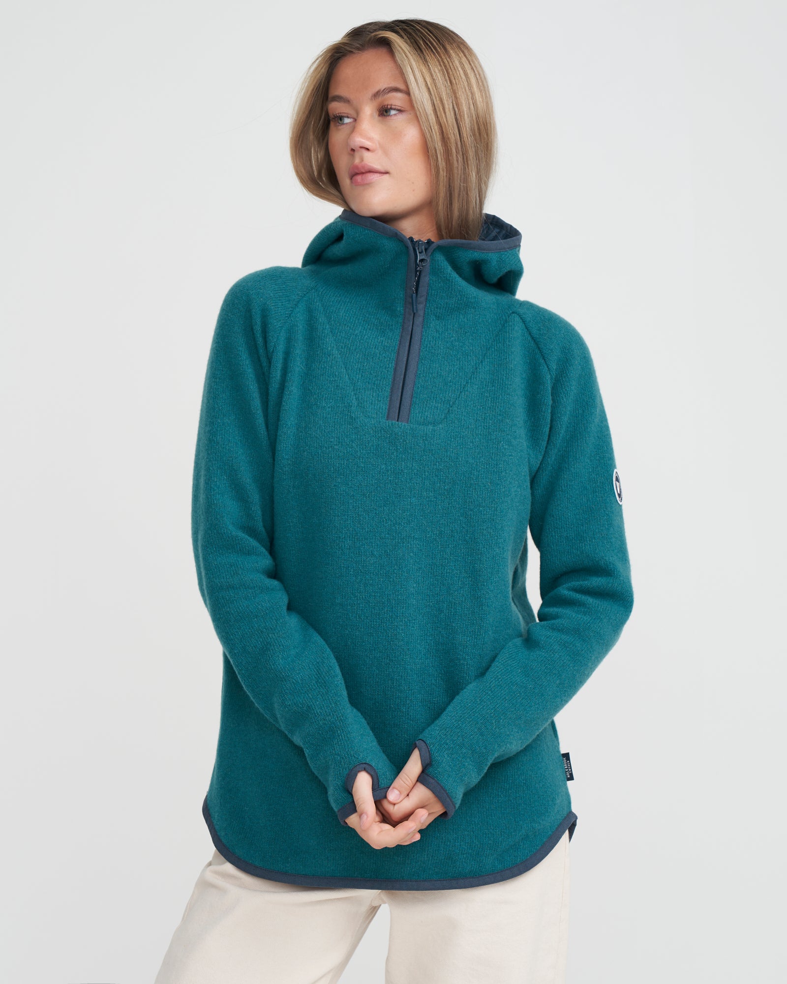 Judit Hood Windproof- Peacock