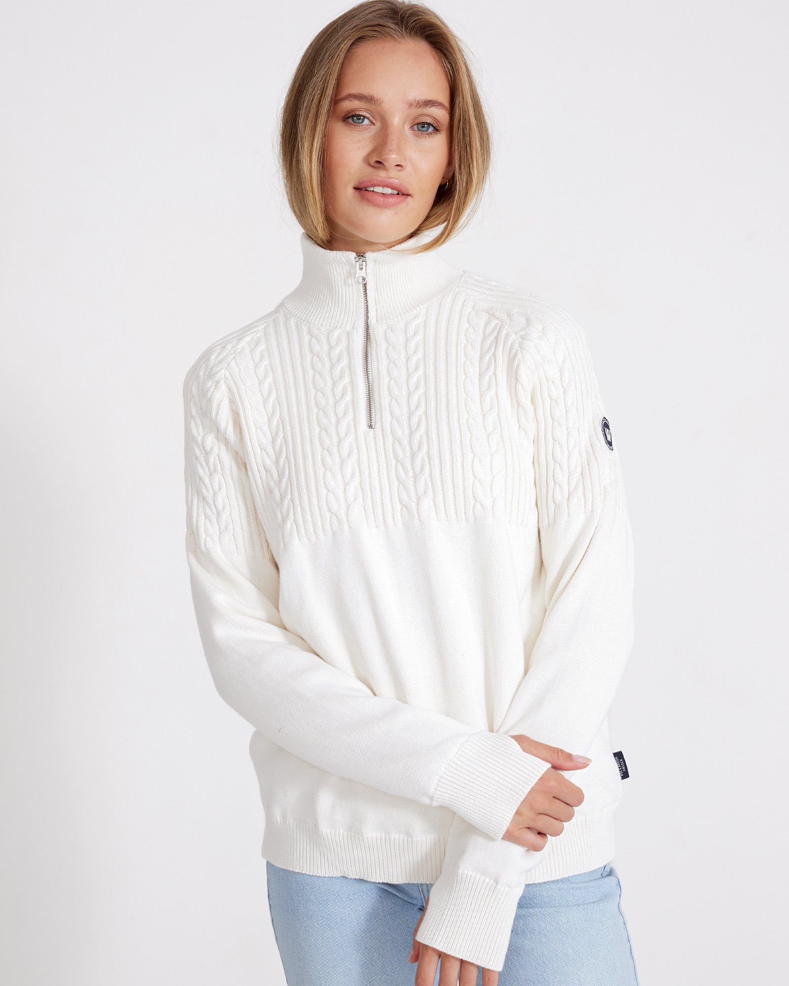 Holebrook_Klara-T-Neck-WP_H42401_101_1.jpg