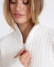 Klara T-Neck Windproof