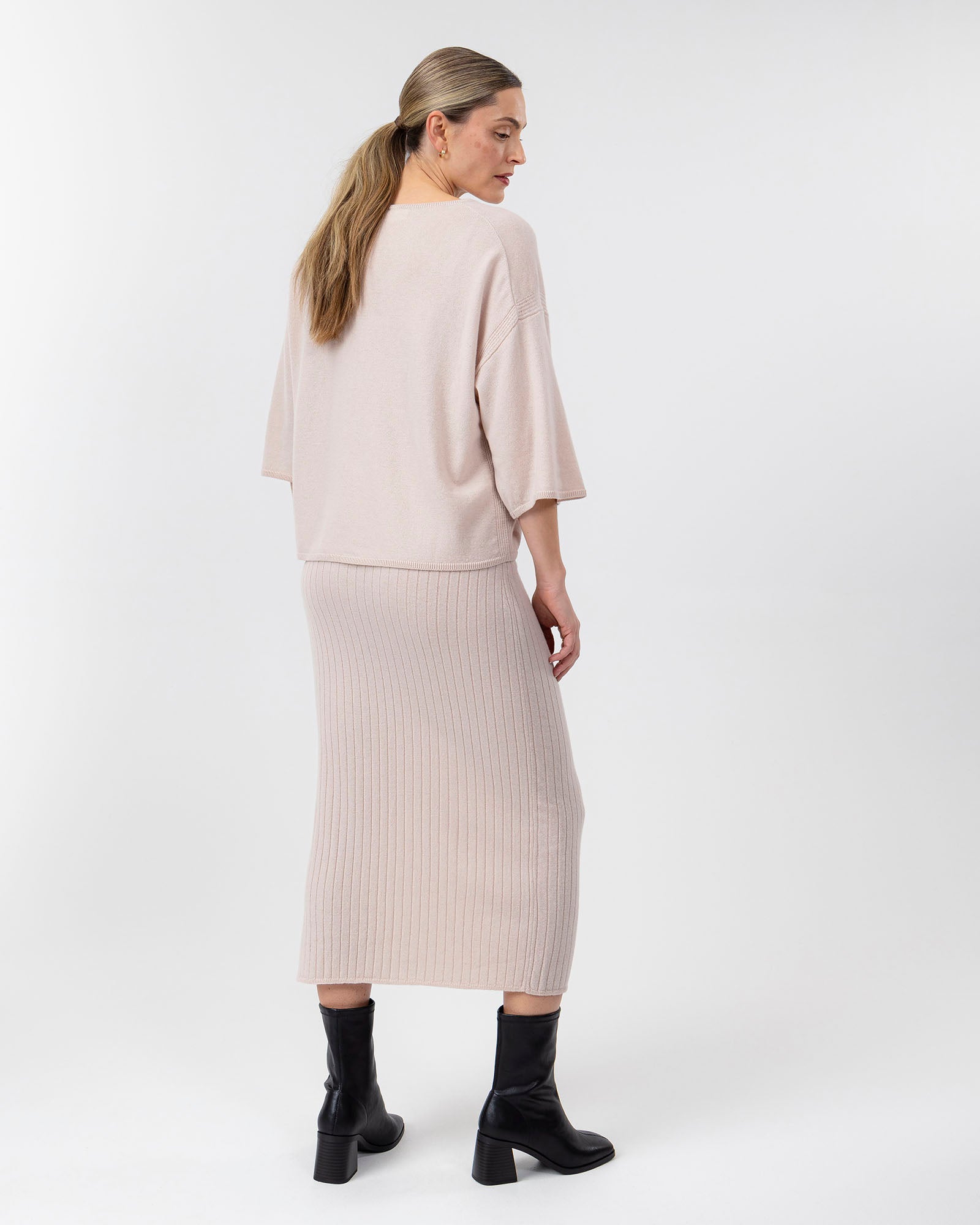 Holebrook_Kristina-Skirt_A42602_175_2.jpg
