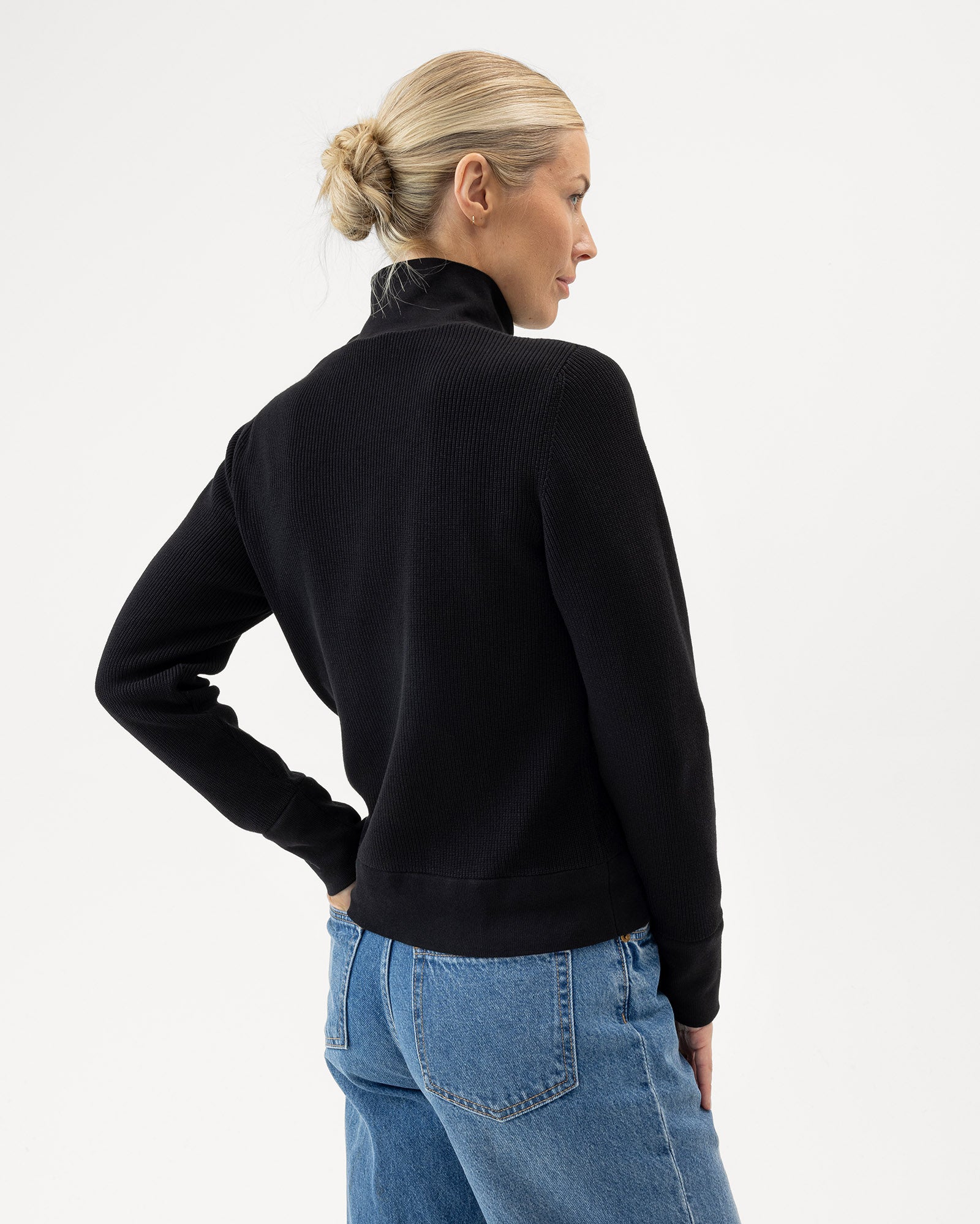 Lisen Full Zip Windproof Sweater- Black