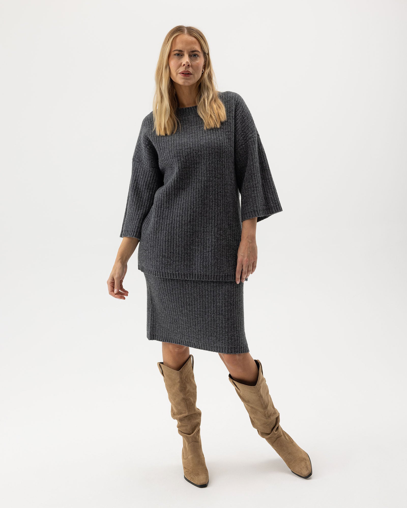 Holebrook_Livia-Skirt_A52603_970_1.jpg