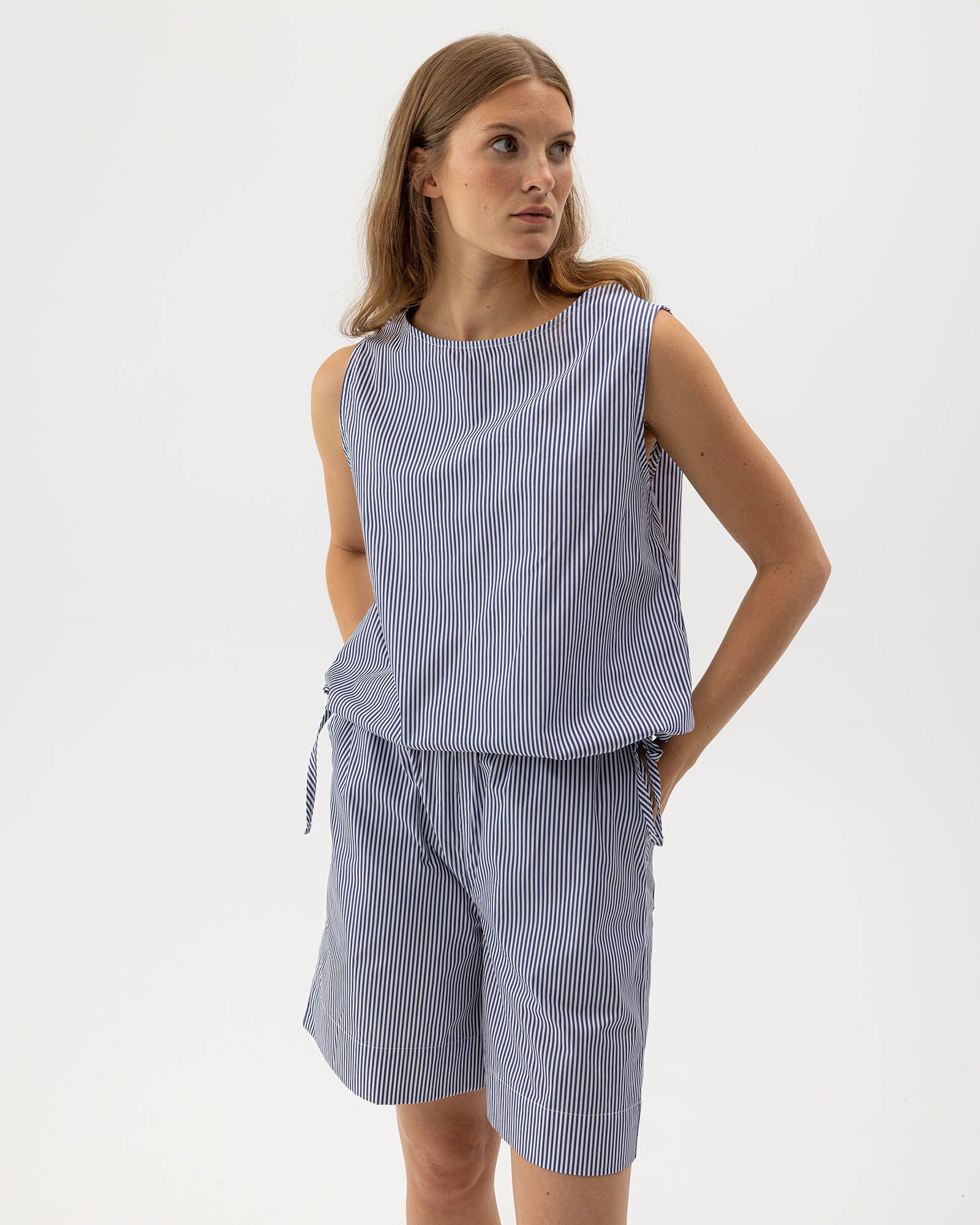 Holebrook_Marie-Shorts_S62204_291_3_8de91b3d-7e81-4745-9787-193cd5d5aabd.jpg