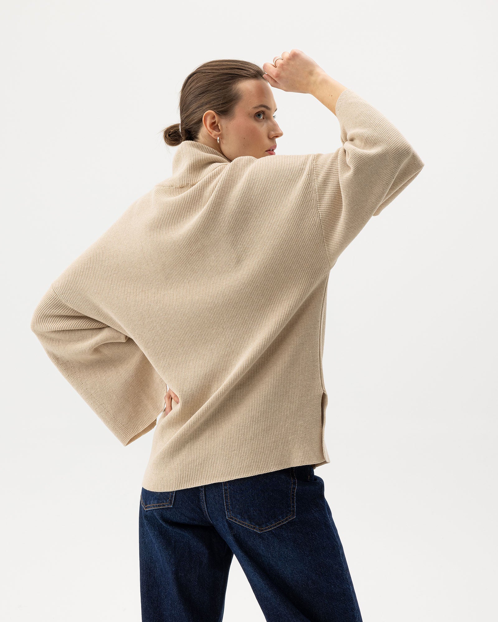 Holebrook_Nova-Sweater_A52403_175_2.jpg