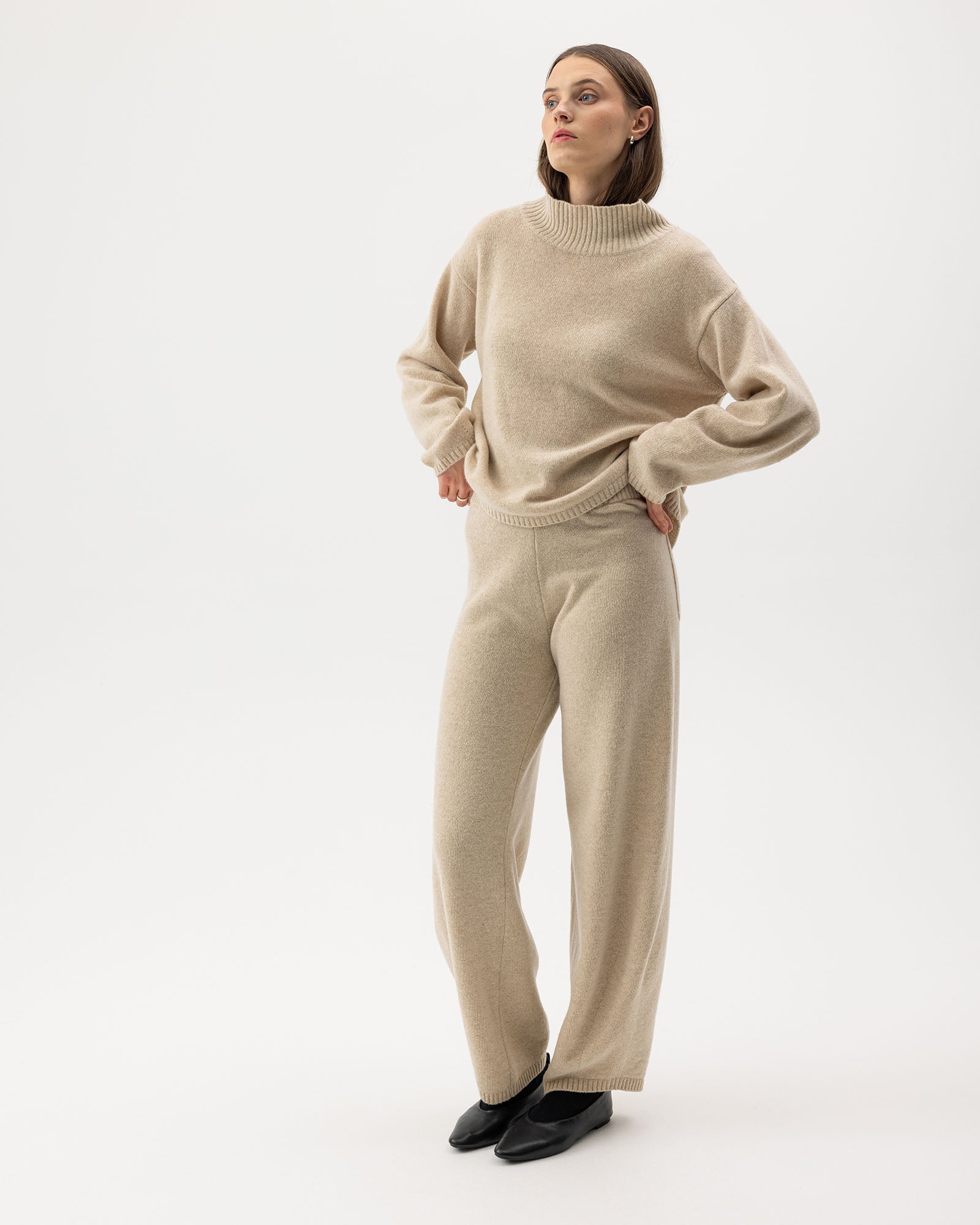 Holebrook_Sonja-Pants_A52201_710_1.jpg