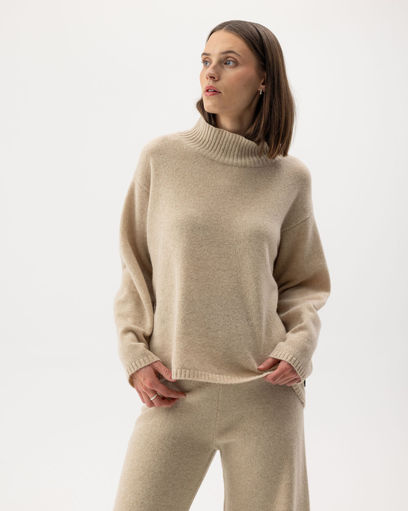Veronika Turtle- Sand