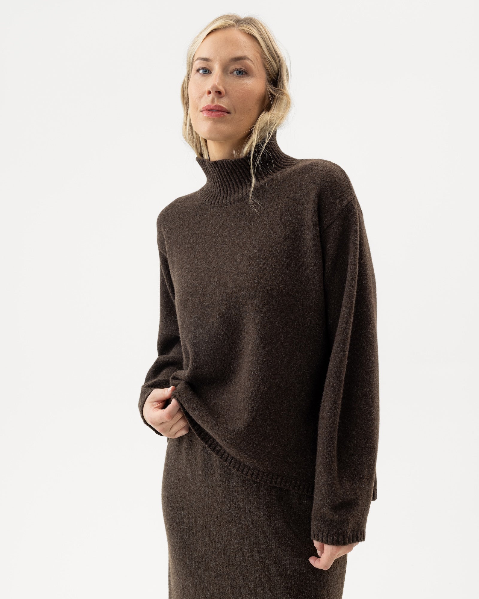 Veronika Turtle- Brown Mel
