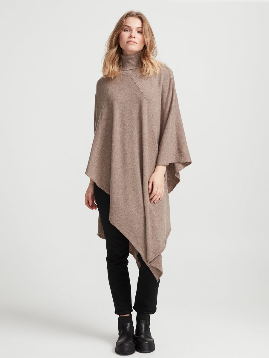 Fia Poncho- Walnut