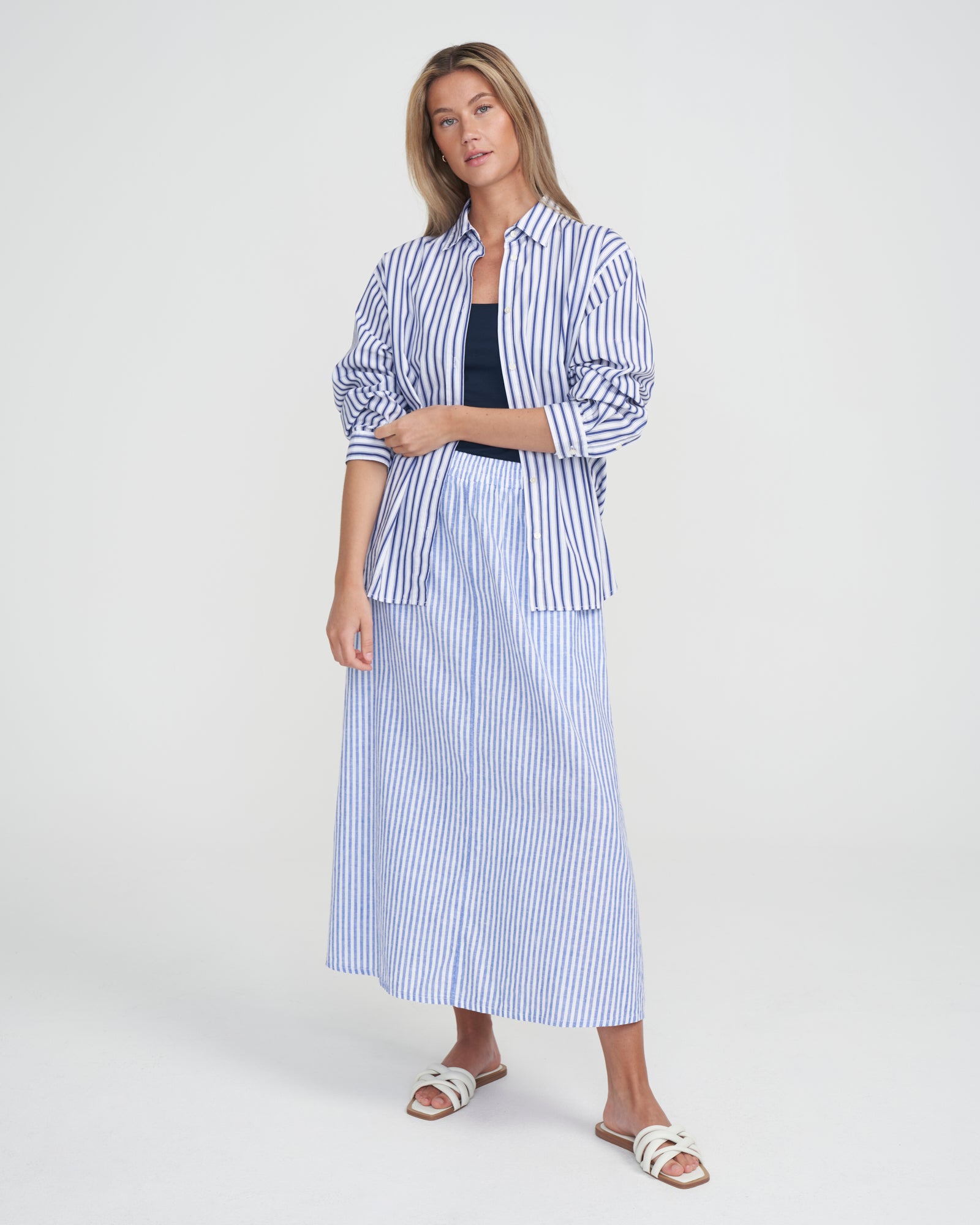 Holebrook_Amalia-Shirt_A22301_126_1.jpg