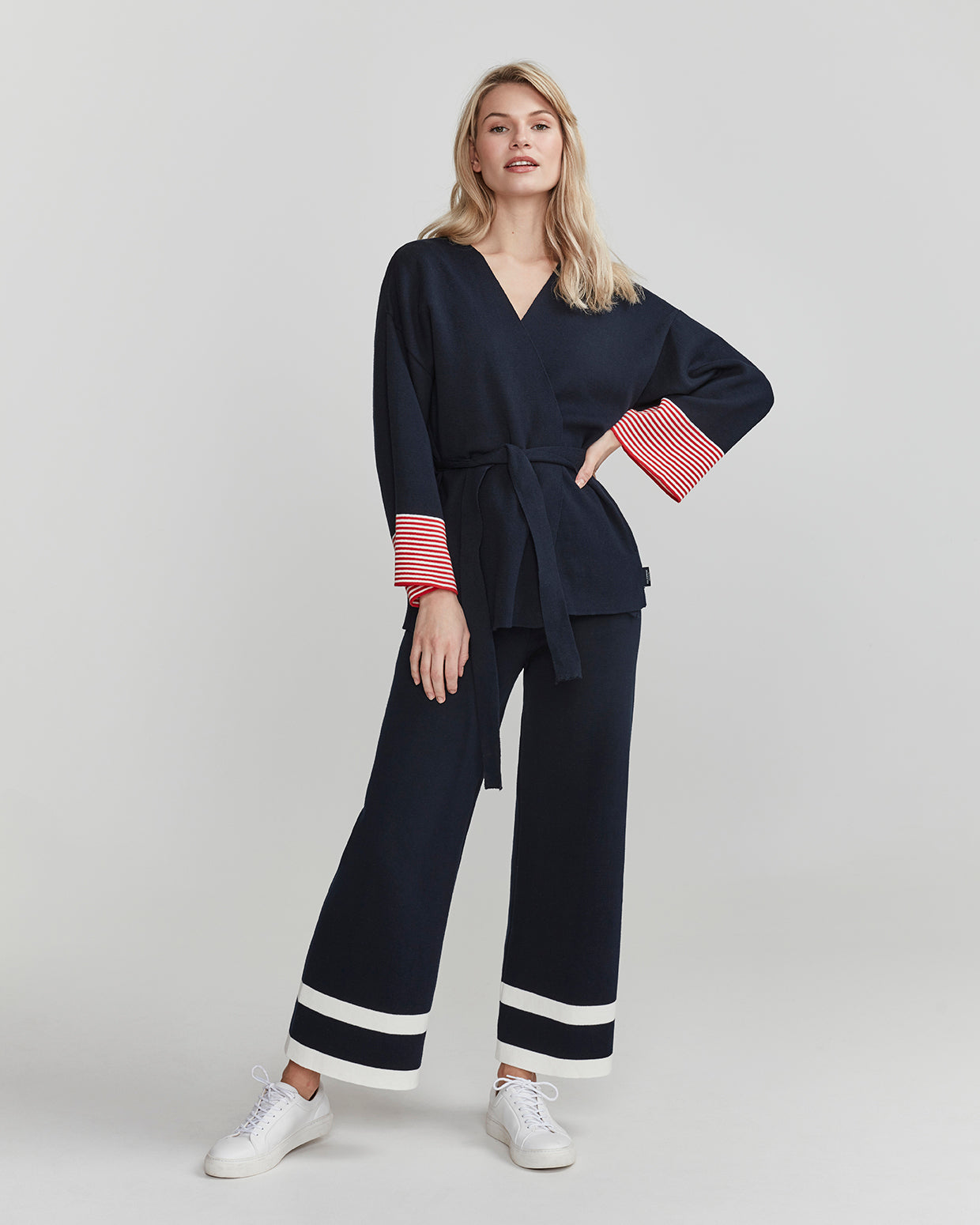 Holebrook_Laila-Kimono_S02102_269_1.jpg