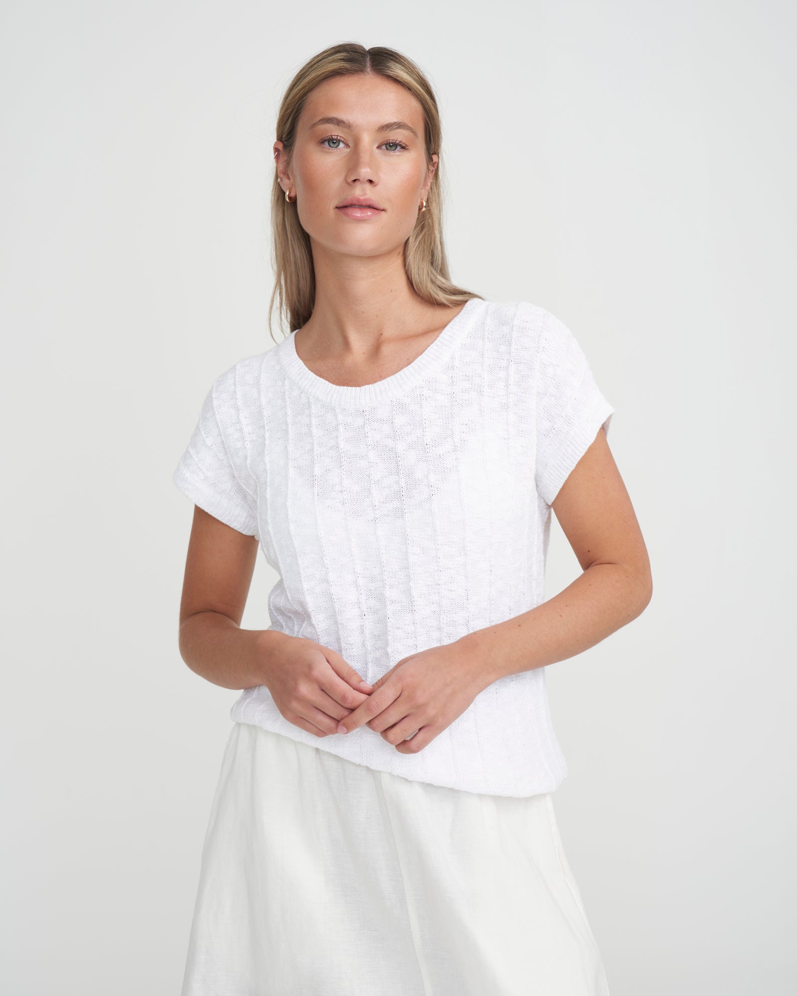 Marika Capsleeve