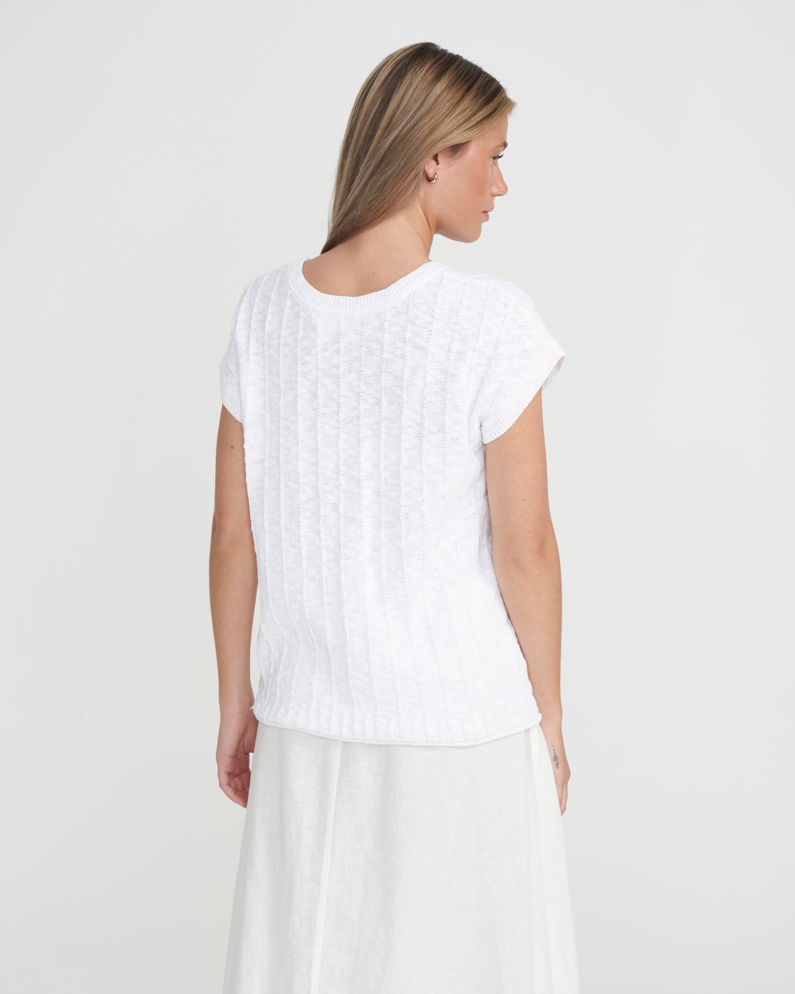 Marika Capsleeve