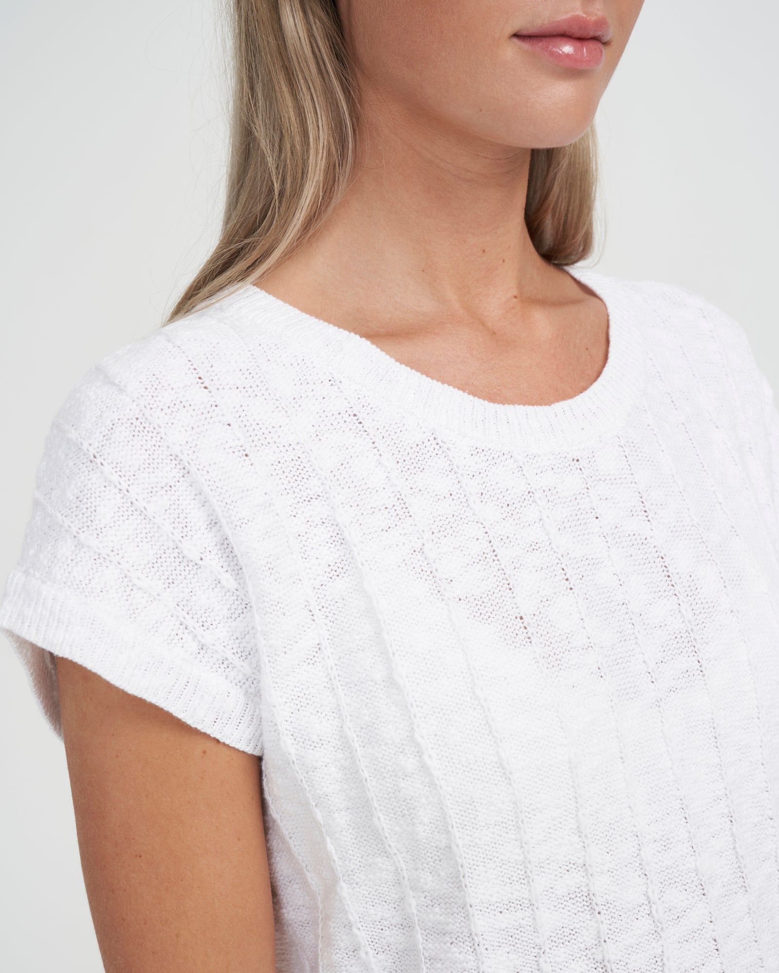 Marika Capsleeve