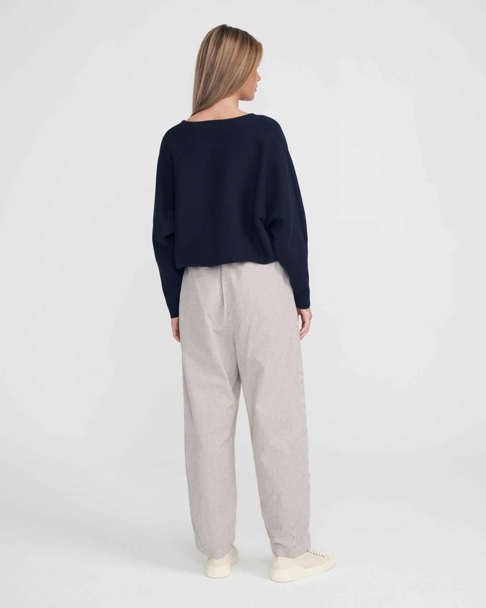 Holebrook_Marina-Pants_S32204_741_2.jpg