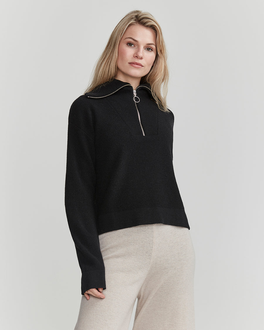 Melody T-Neck- Black