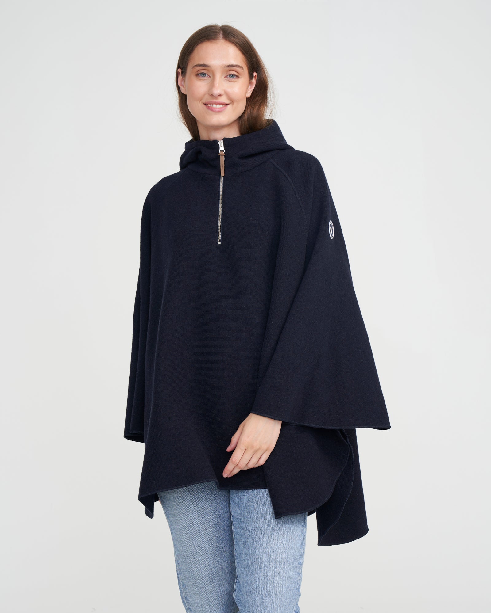Tina Windproof Wool Poncho WP- Navy – Holebrook USA