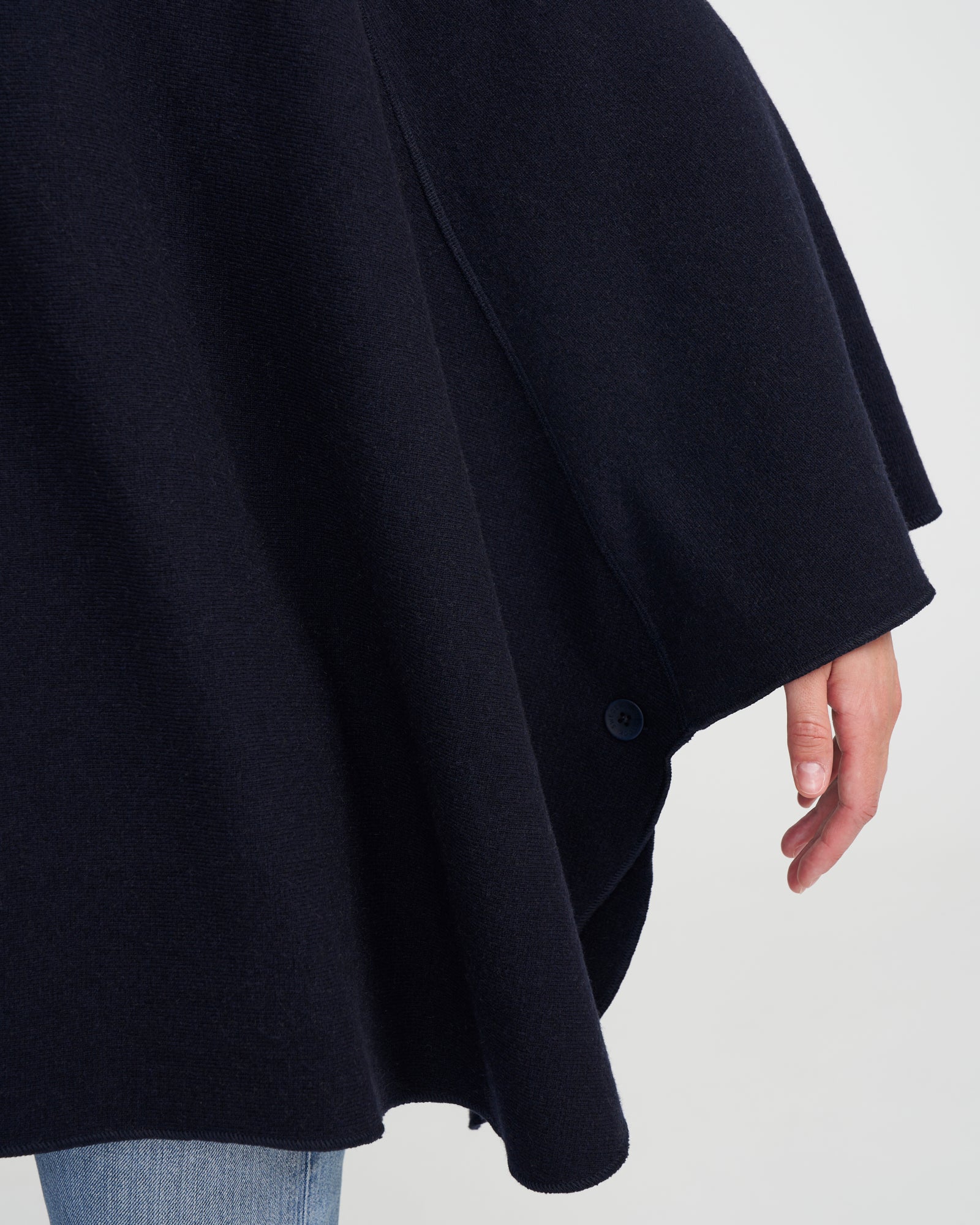 Tina Windproof Wool Poncho WP- Navy – Holebrook USA