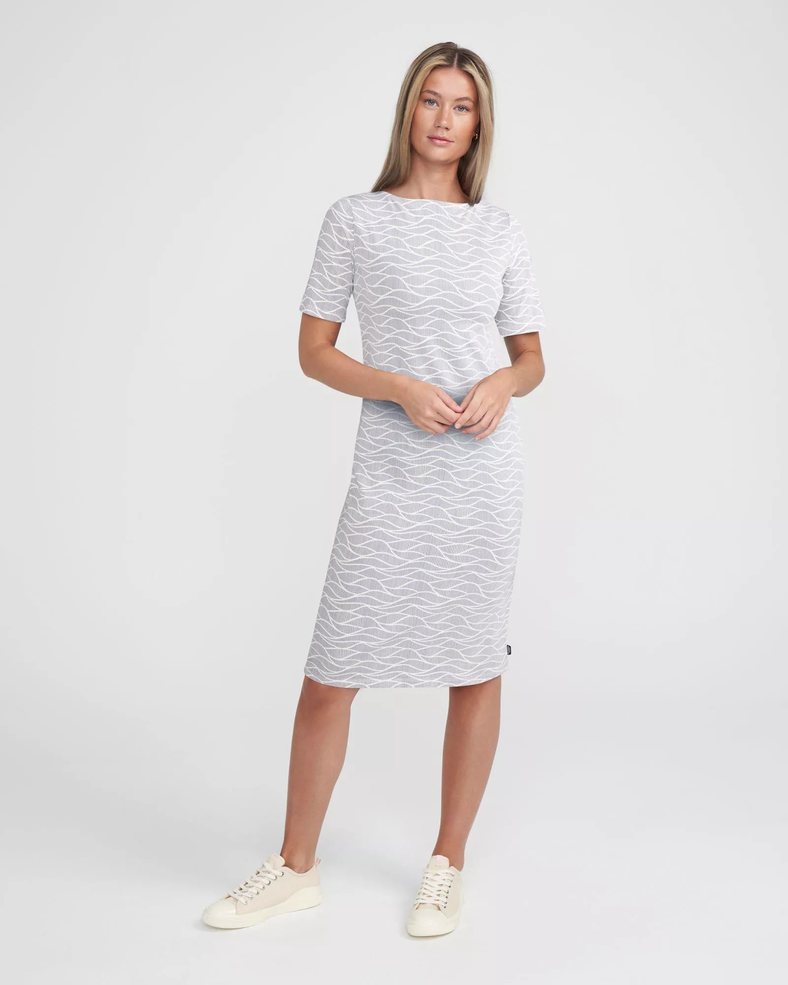 Holebrook_Vera-Tee-Dress_S32605_131_1_jpg.webp